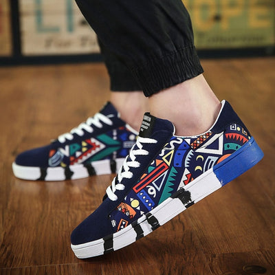 Men's Vulcanize Shoes Lace-up Fashion printed canvas shoes Spring Autumn Flat Black Red Blue Casual Shoes Male Sneakers 2019